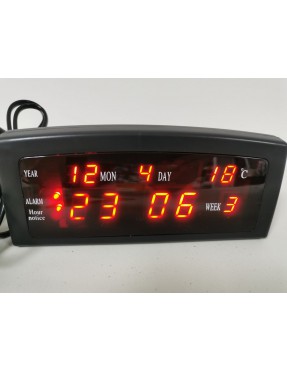 Дигитален часовник с термометър и аларма за събуждане